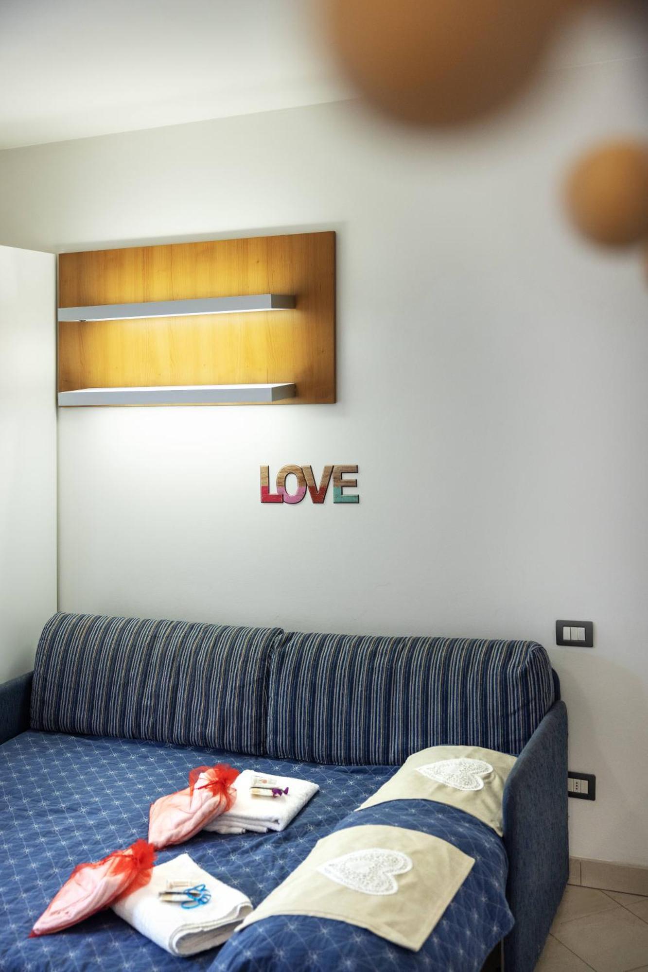 We Home - Palestrina17 - Riccione Sul Mare Exterior foto