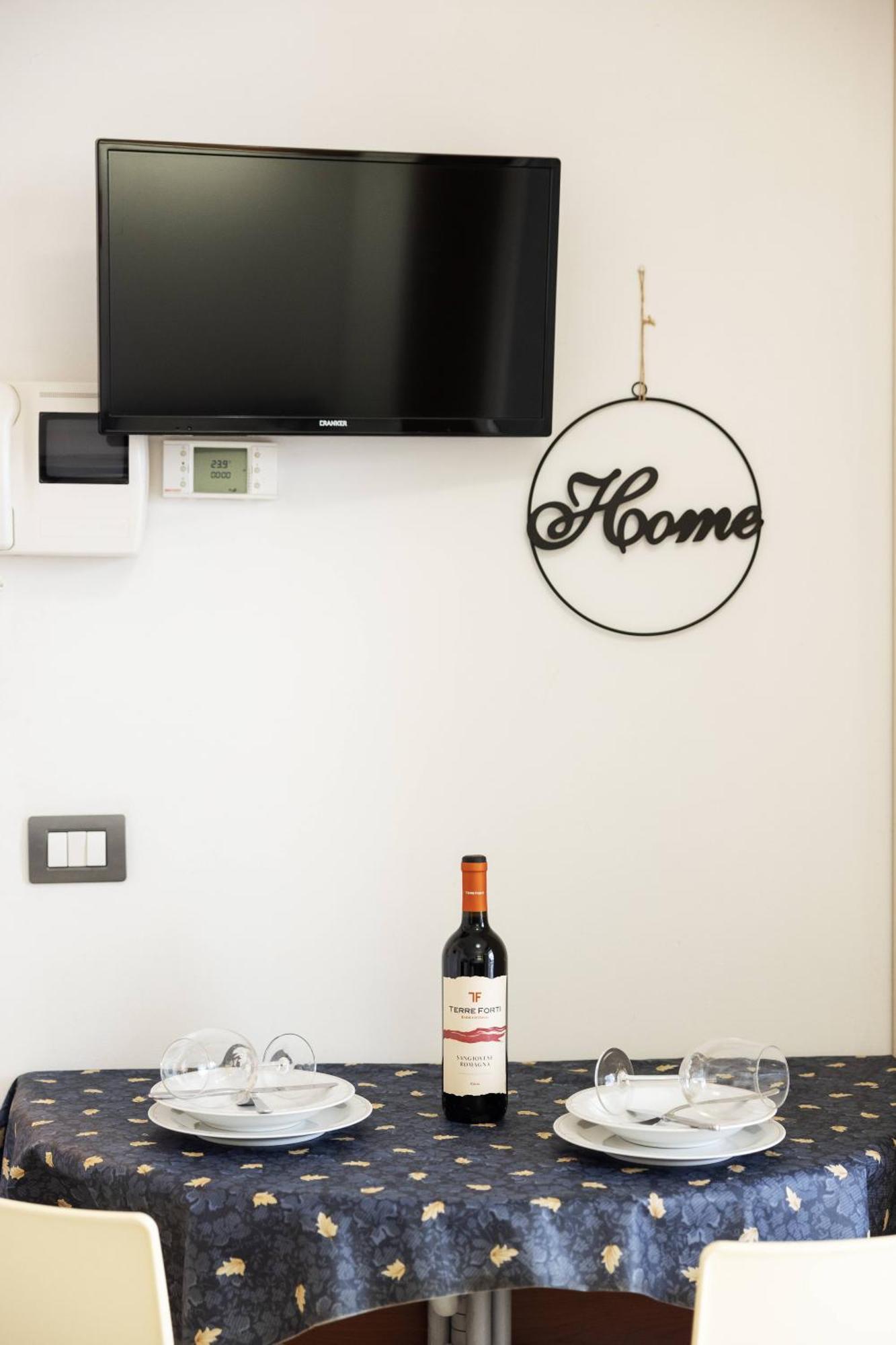 We Home - Palestrina17 - Riccione Sul Mare Exterior foto